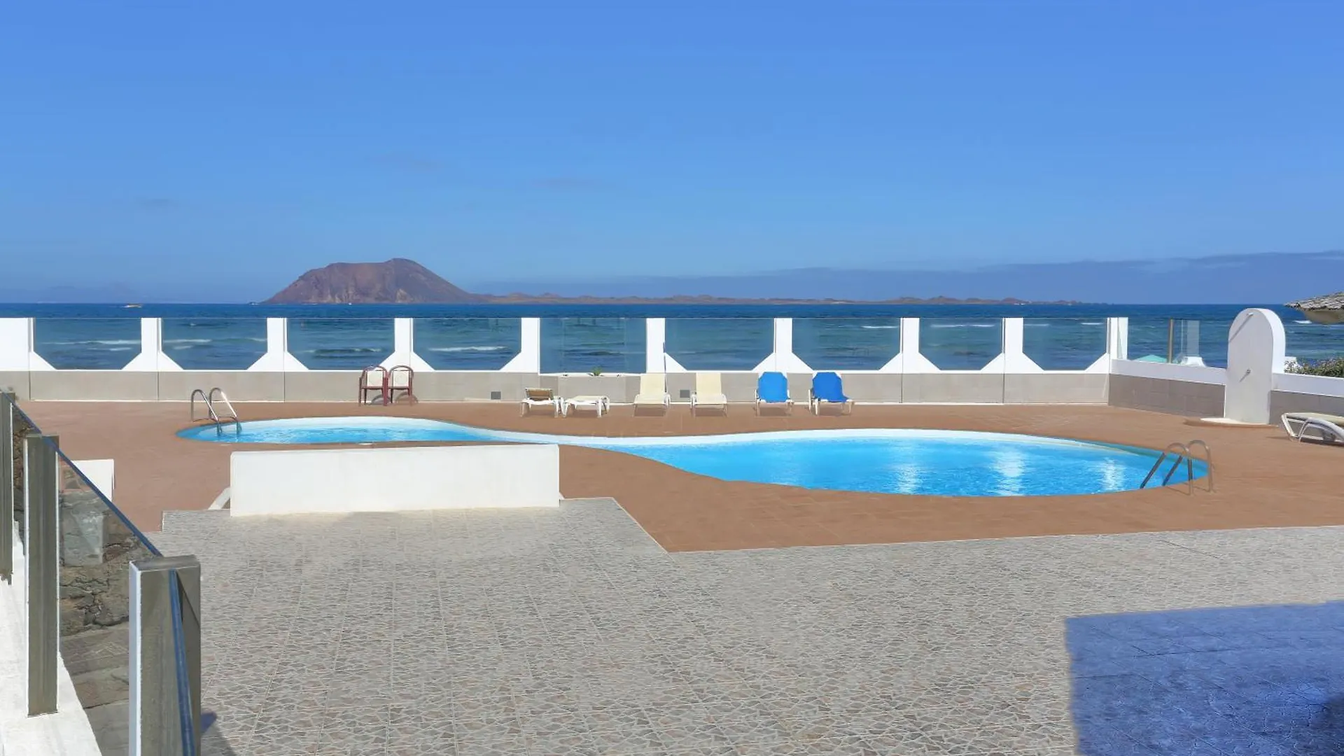 Villa Granados 27 Beachfront Bungalow Corralejo
